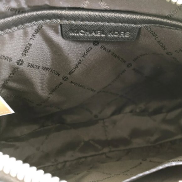 Michael Kors Jet Set Large East West Crossbody Black MK Signature - Picture 2 of 5